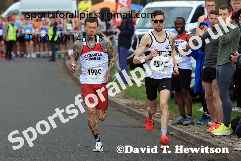 Senior Mens relay, 2026 Elswick Harriers Good Friday Road Relays and Young Athletes, Newburn,  Newcastle upon Tyne. Photo: David T. Hewitson/Sports for All Pics